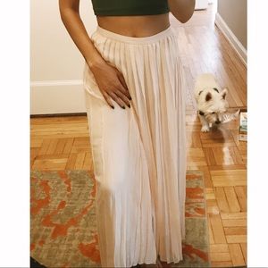 PLEATED MAXI SKIRT